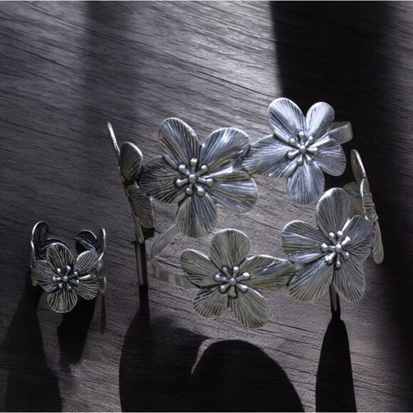 Boho Flower Cuff Bracelet & Ring Set – Silver Floral Statement Jewelry, NWT - Picture 2 of 15